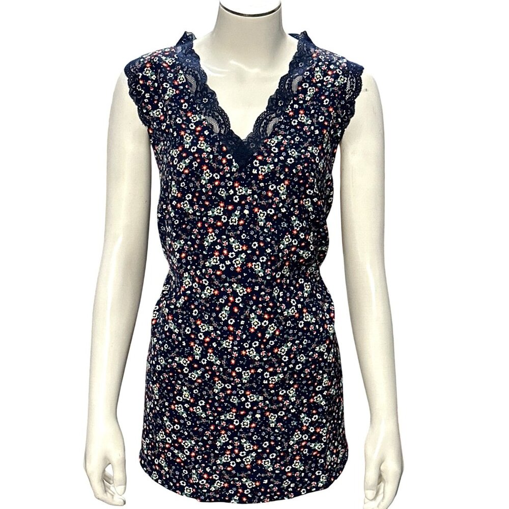 CCC Floral Sleeveless Blouse With Lace Trim V Neck Navy Size XL